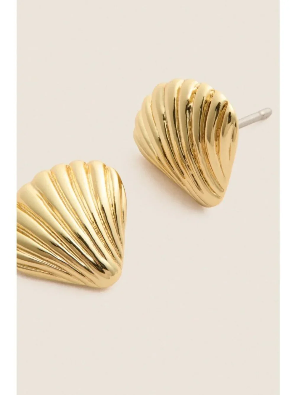 Tuckernuck Jewelry Coquilles Mini Studs in Gold New Womens SeaShells